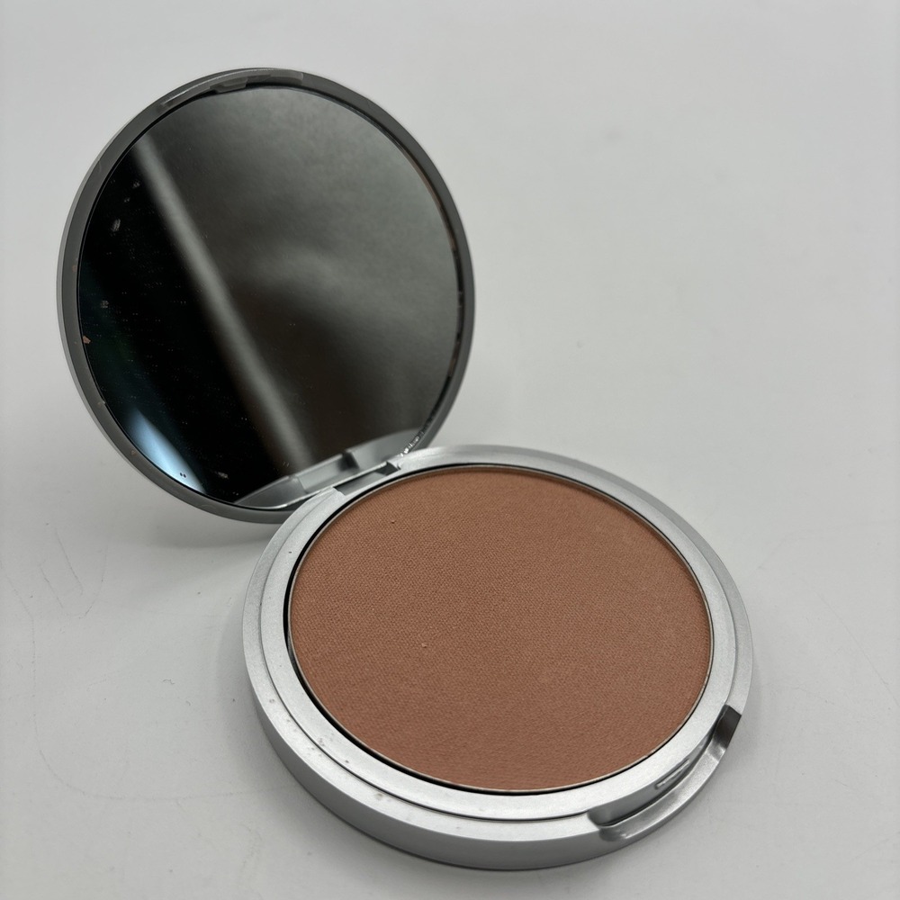 The Balm Cindy-Lou Manizer Highlighter 0.3 oz‎ NIB Compact - Picture 9 of 11